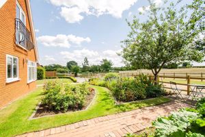 Photo 47- click for photo gallery